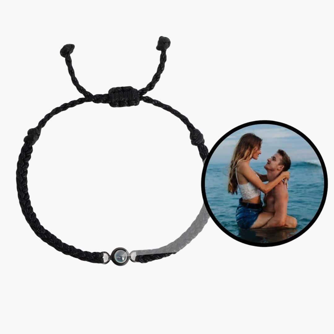 Mémora™ - Le bracelet qui garde vos souvenirs vivants